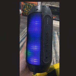 JBL Pulse Speaker - hardly used